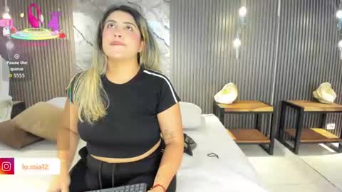 Julietha online show from June 17, 2:24 am