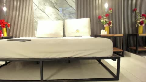 Julietha online show from April 11, 7:45 am