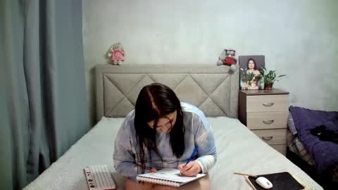 Snapshot of julietkalen chatting on January 30, 1:31 pm Julietkitty online show from January 30, 1:31 pm
