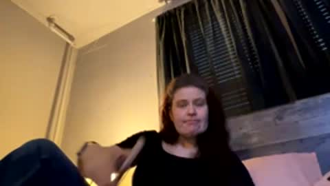 juliette_latte online show from March 22, 11:00 pm