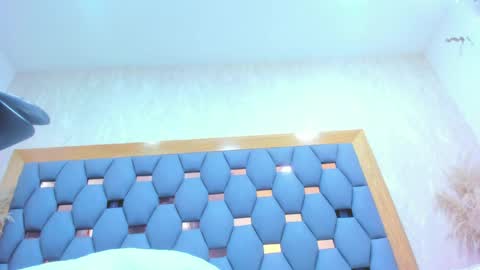 juliette_pretty_ online show from April 23, 8:00 pm