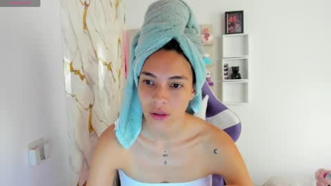 juliette online show from April 25, 3:20 pm