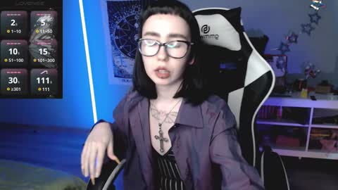 Baroness Von Cringe online show from December 7, 4:47 pm