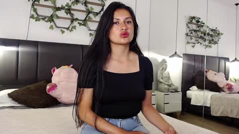 Snapshot of july_gh chatting on December 7, 12:02 pm Julietha online show from December 7, 12:02 pm