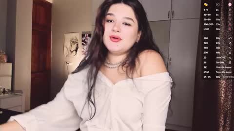 Julie online show from November 13, 6:23 am