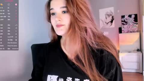 Julie online show from December 3, 12:05 pm