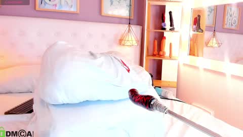 Snapshot of julyanna_ chatting on December 3, 9:12 pm Juliana online show from December 3, 9:12 pm