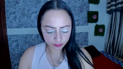 juliana online show from February 16, 10:21 pm