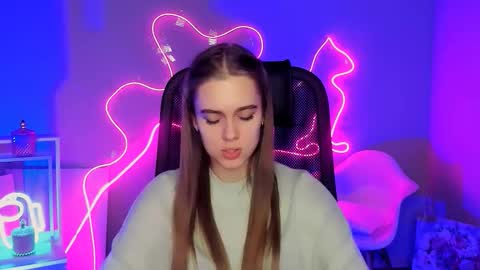 junewoods online show from February 20, 3:46 pm