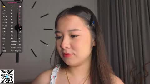 Snapshot of juniebogany chatting on October 14, 4:04 am Bella online show from October 14, 4:04 am