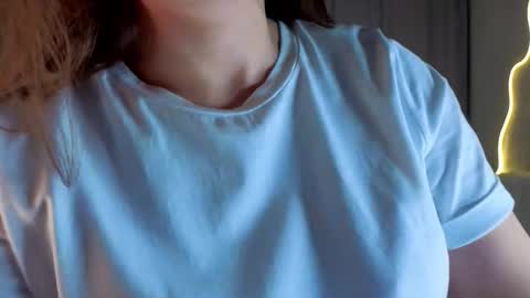 Snapshot of juniebogany chatting on September 12, 4:24 am Bella online show from September 12, 4:24 am