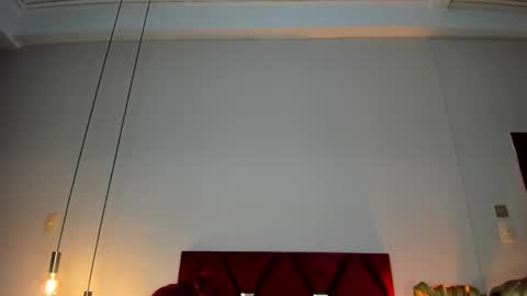 Jupiter Fox online show from February 4, 1:30 am