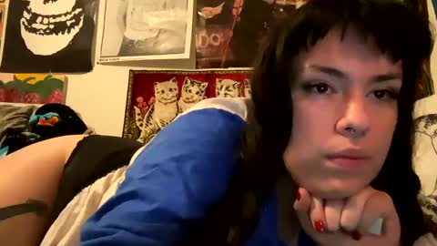 justalittlewetnow online show from February 11, 3:29 am