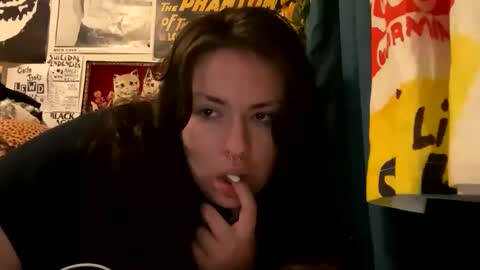 justalittlewetnow online show from October 21, 2:59 am