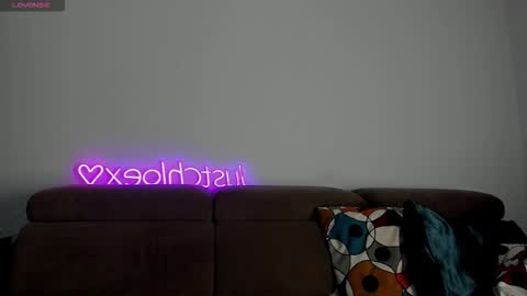 justchloex online show from October 31, 7:12 am