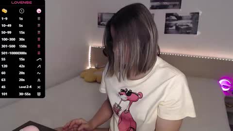 Julie online show from April 25, 3:31 pm