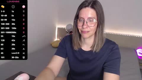 Julie online show from June 8, 3:51 am