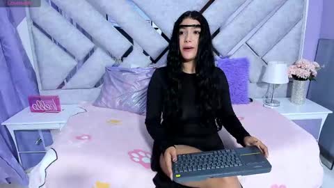 Snapshot of kailyruiz chatting on October 11, 7:49 pm kaily online show from October 11, 7:49 pm