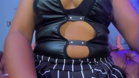 kaira_mosse_ online show from March 22, 12:00 pm