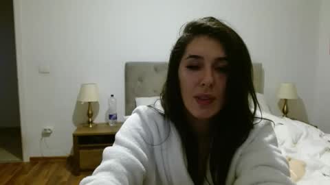 Kaira Ember online show from December 17, 11:20 pm