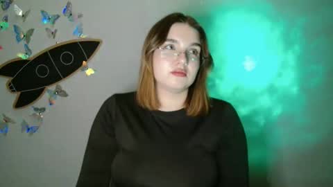 Kaitlin online show from February 19, 1:54 pm