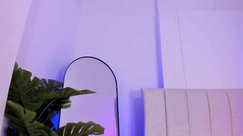 Kali Bloom  online show from April 24, 10:45 pm