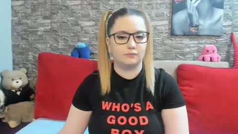 kalindahot online show from March 1, 9:25 pm