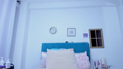 Kamilalopez online show from March 13, 10:00 pm