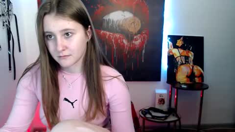 kamilla_love_ online show from March 7, 3:52 pm