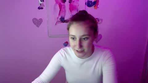 kamilla_love_ online show from September 19, 2:38 pm