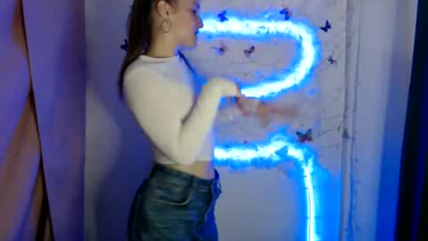 kamilla_love_ online show from September 25, 5:01 pm