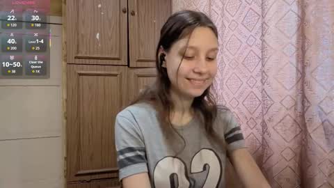 Mari  Simmons online show from November 14, 8:36 am