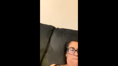 Kandie online show from April 23, 3:03 pm