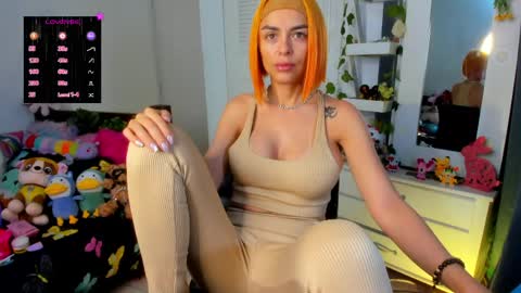 hello  Im Danni online show from April 24, 1:36 pm