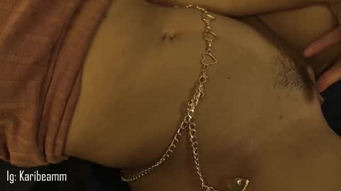 Snapshot of karibeam chatting on October 14, 6:43 pm K online show from October 14, 6:43 pm