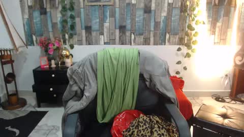 Snapshot of karima_sarabe chatting on September 29, 9:20 pm karima_sarabe online show from September 29, 9:20 pm