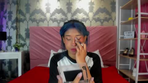 Karina online show from November 4, 7:30 pm