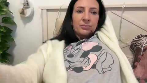 Snapshot of karinablair chatting on January 17, 2:50 pm Karina online show from January 17, 2:50 pm