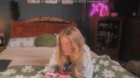 Karina online show from May 4, 6:01 pm