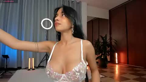 Karin online show from June 9, 4:50 pm