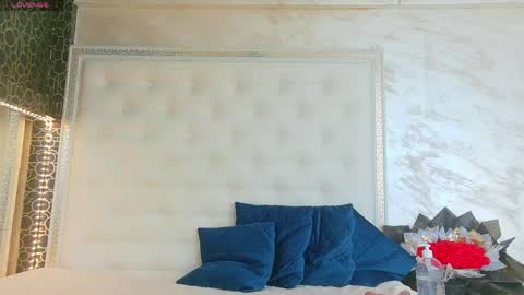 KARISSIA online show from April 27, 5:37 am