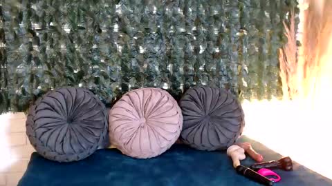 karla ferrer online show from April 22, 6:49 pm