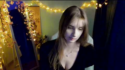 Karla online show from March 7, 2:02 pm