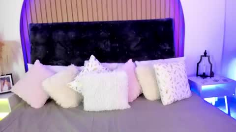 Karla Gonzaless online show from August 1, 8:11 pm