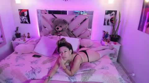 Karly Moonns online show from June 10, 1:49 am