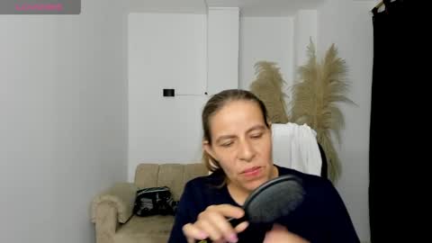 KARLYE online show from April 21, 3:35 am