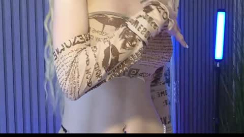 Julia online show from April 18, 7:51 pm