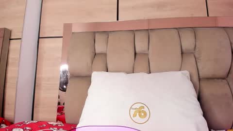  KAROL LEWIS  online show from February 25, 1:53 pm