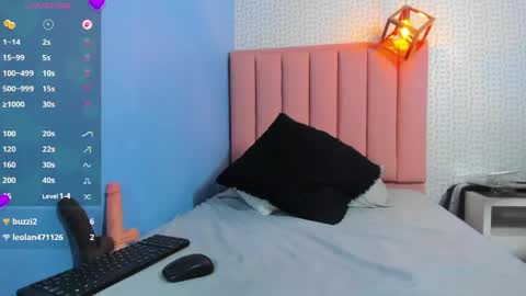 karolagrey online show from June 4, 2:43 pm