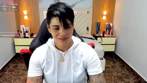 Snapshot of karolandluna chatting on September 8, 7:57 pm Karoll online show from September 8, 7:57 pm